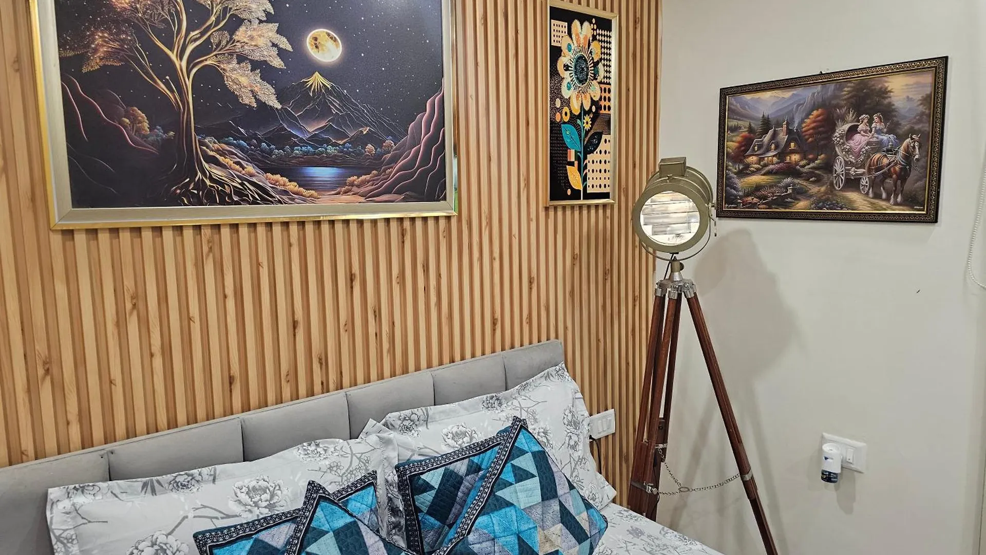 Ultra Luxury 1Bhk Flat 1011 By Bliss Stay Zirakpur Apartment