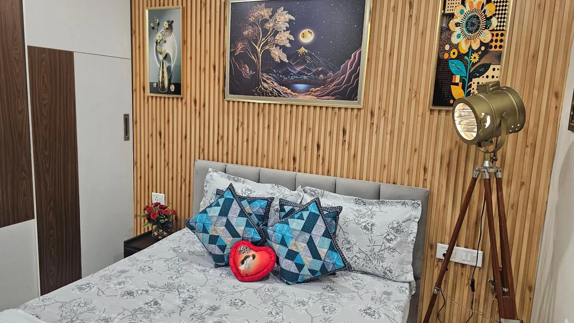 Ultra Luxury 1Bhk Flat 1011 By Bliss Stay Zirakpur 0*,  India